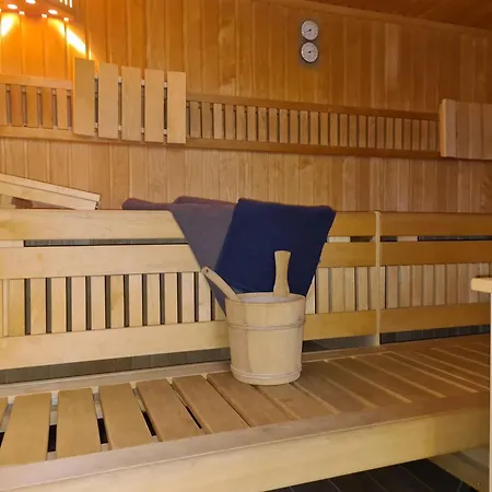 Terrassenhaus, 77 Апартаменты Куксхафен